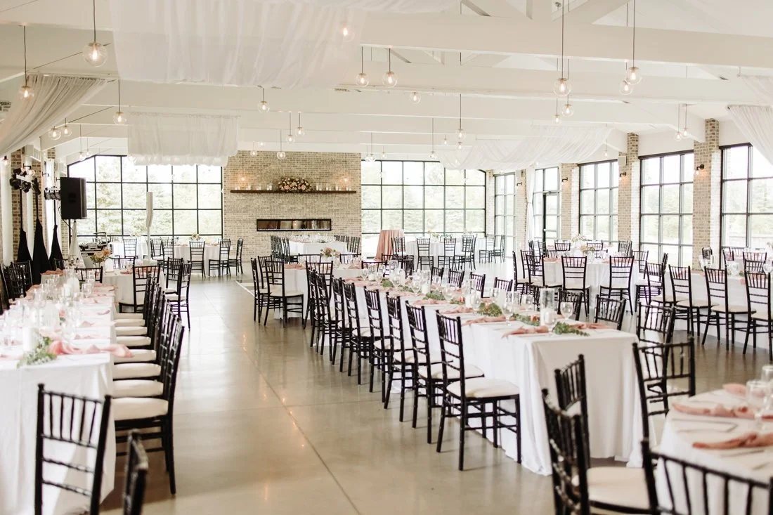 atrium-at-blu-haven-souix-falls-wedding_0030.jpg
