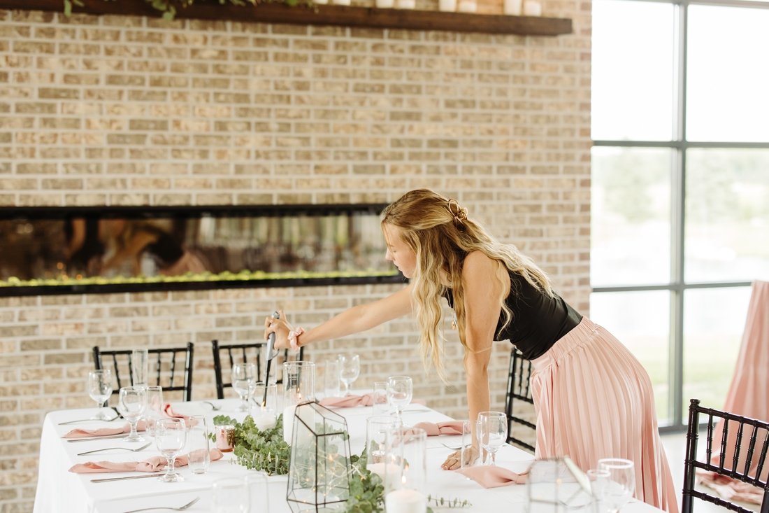atrium-at-blu-haven-souix-falls-wedding_0033.jpg