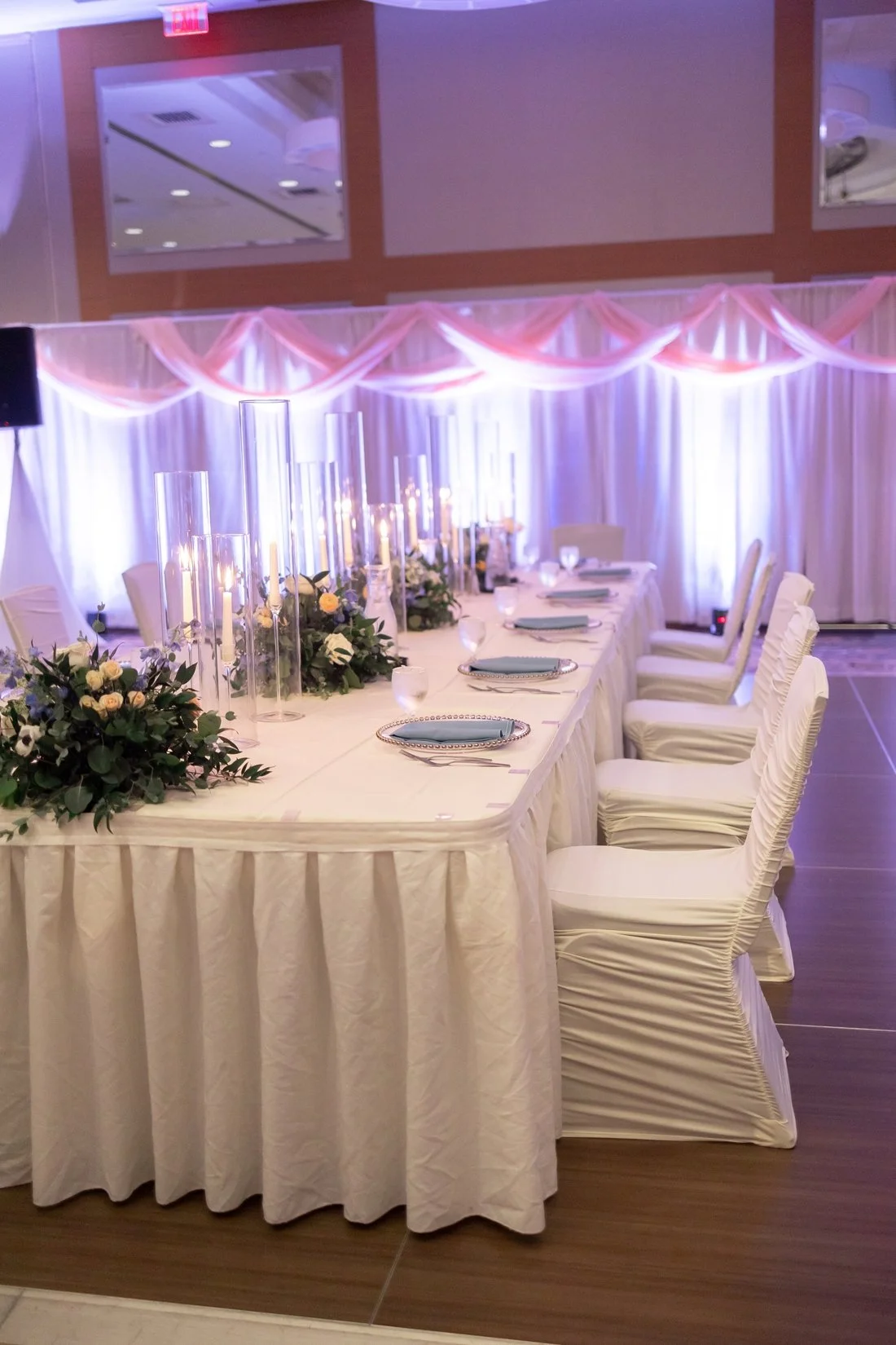 souix-falls-Hilton-Garden-Inn-Downtown-Wedding_0014.jpg