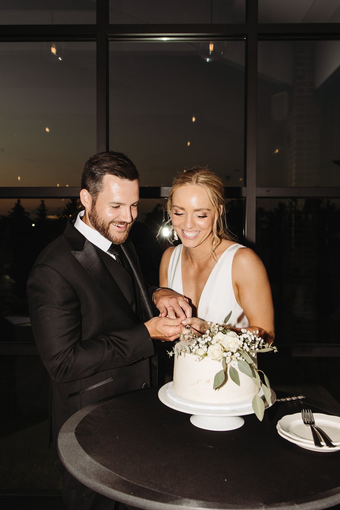 The-Atrium-sioux-falls-Wedding_0032.jpg