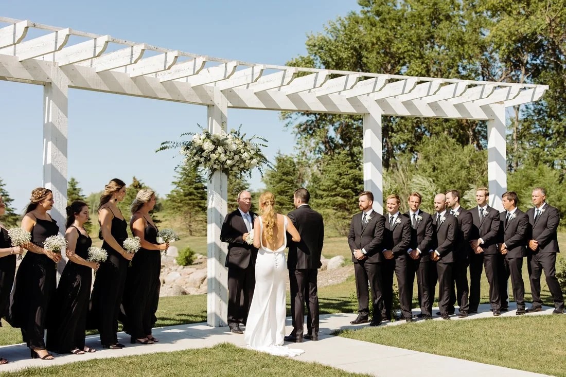 The-Atrium-sioux-falls-Wedding_0019.jpg