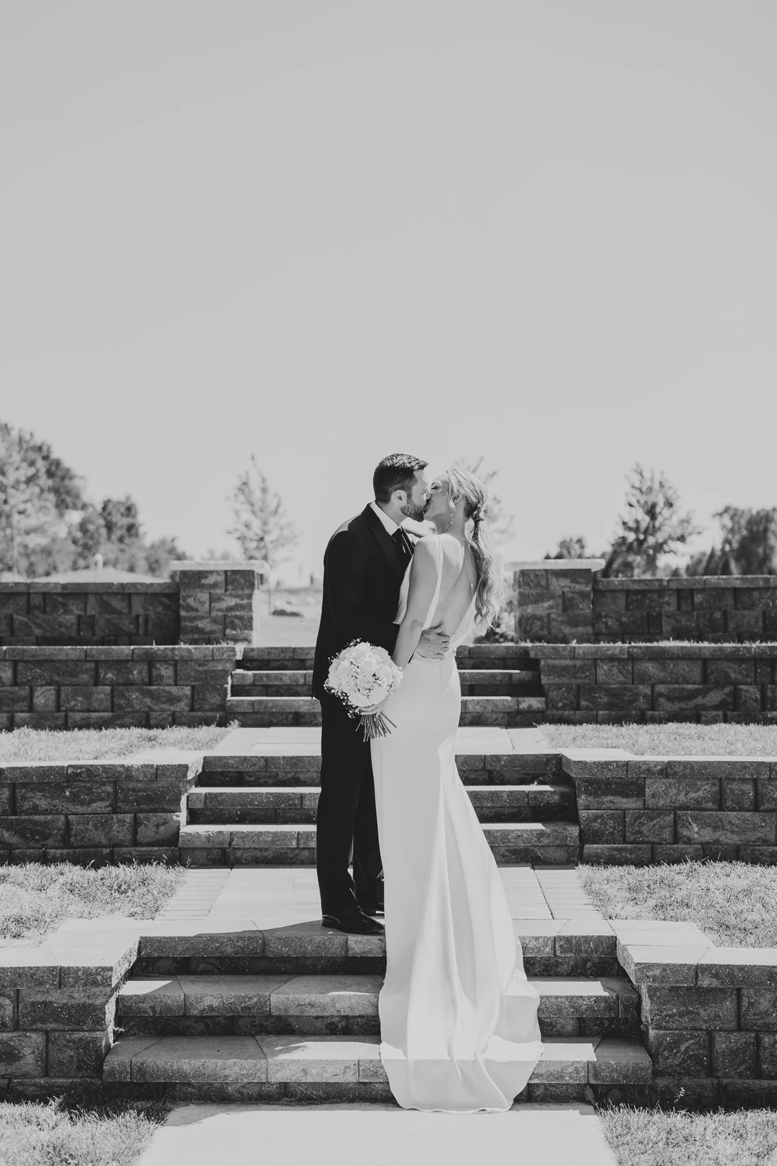 The-Atrium-sioux-falls-Wedding_0010.jpg