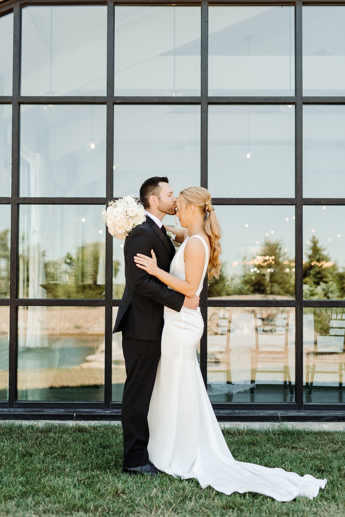 The-Atrium-sioux-falls-Wedding_0007.jpg