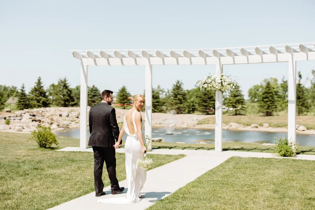 The-Atrium-sioux-falls-Wedding_0008.jpg