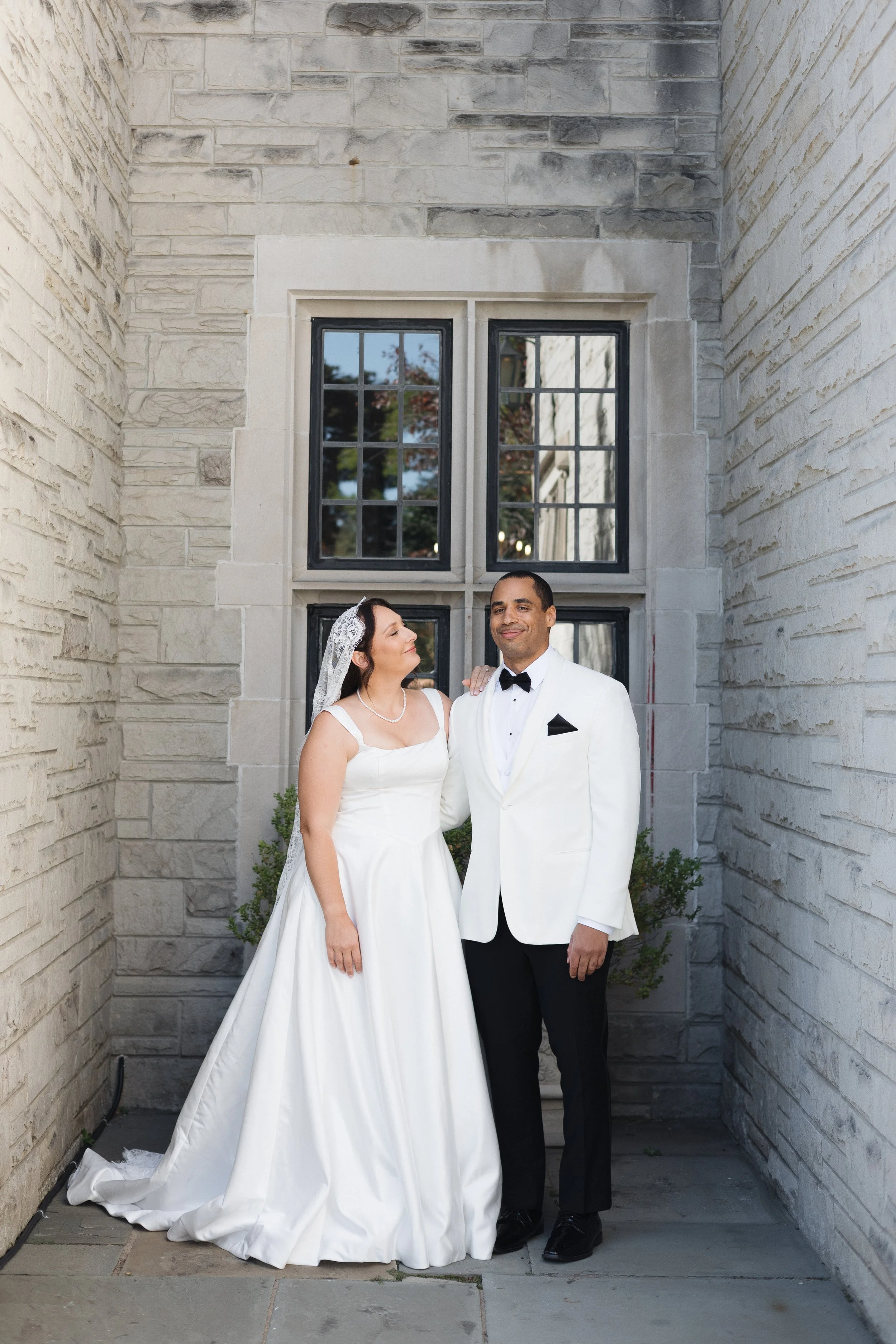 Lucy&JordanFullWeddingGallery-052.jpg