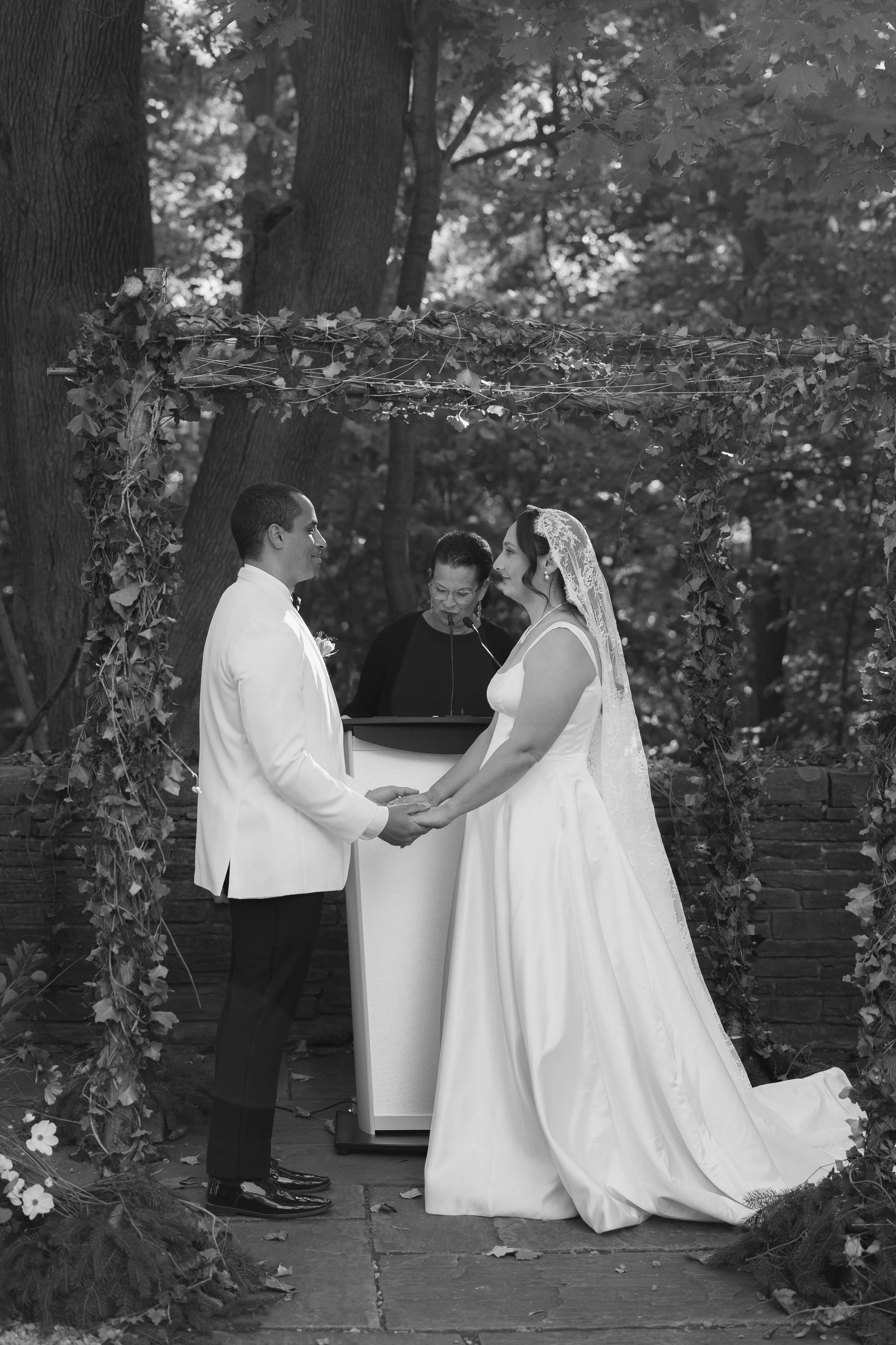 Lucy&JordanFullWeddingGallery-251.jpg