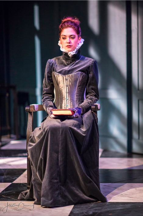 Darcy Snelgrave, One Flea Spare dir. Gisela Cardenas