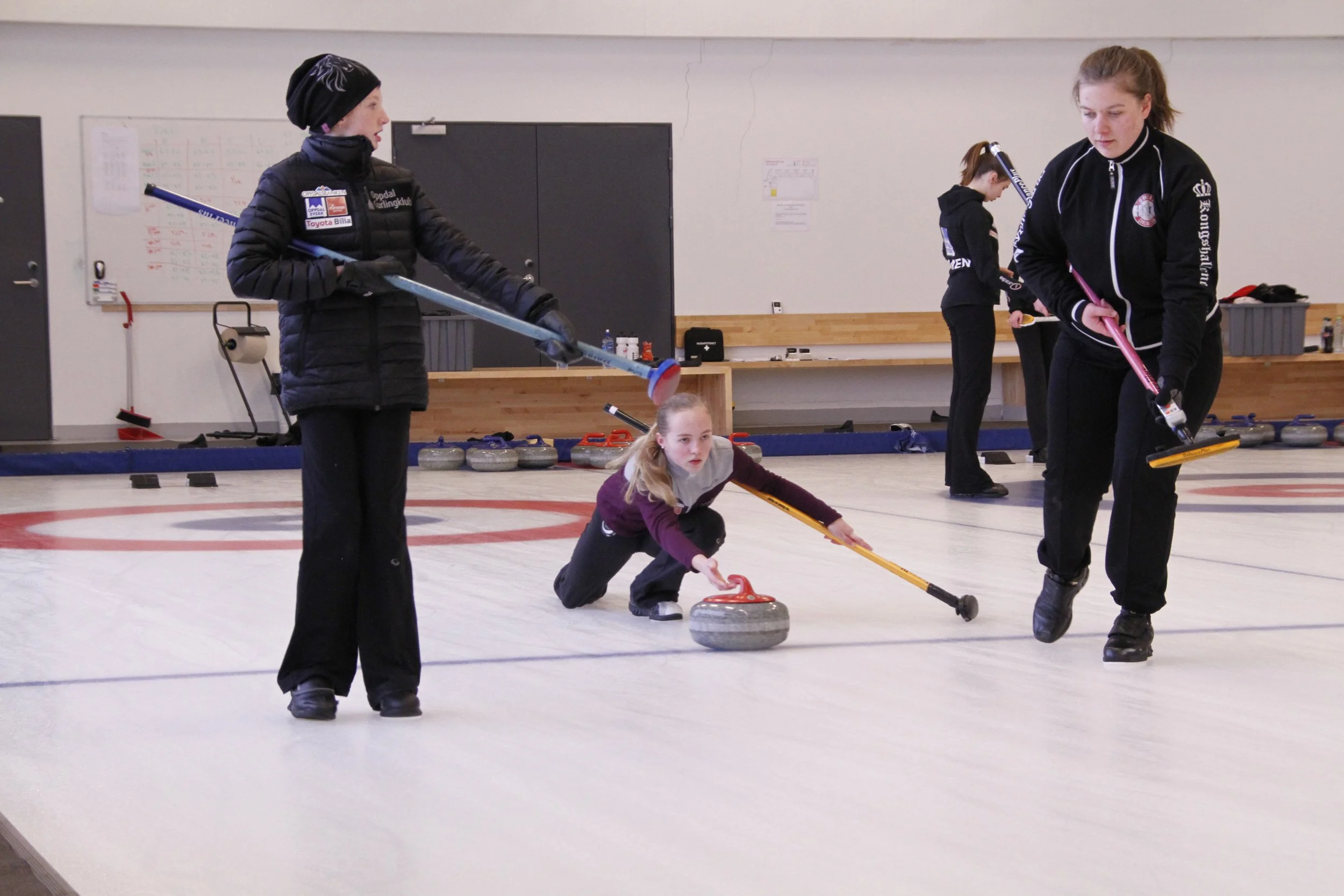 Gratis curling for ungdom mellom 13 og 19 år! 