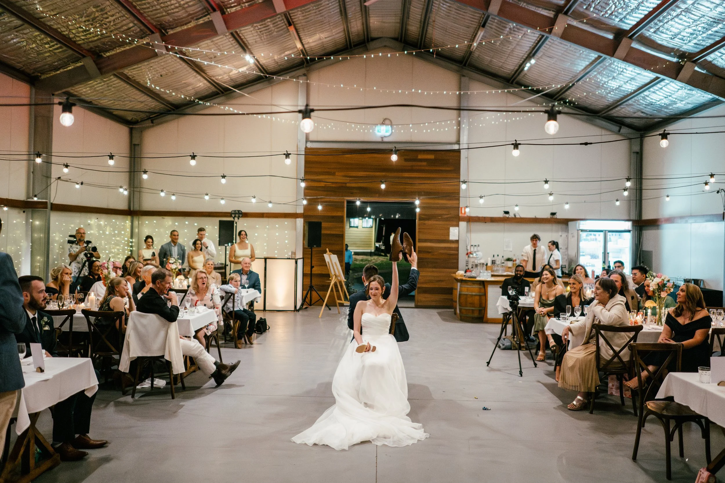 rachael-jayden-canungra-valley-vineyards-wedding (27).jpg