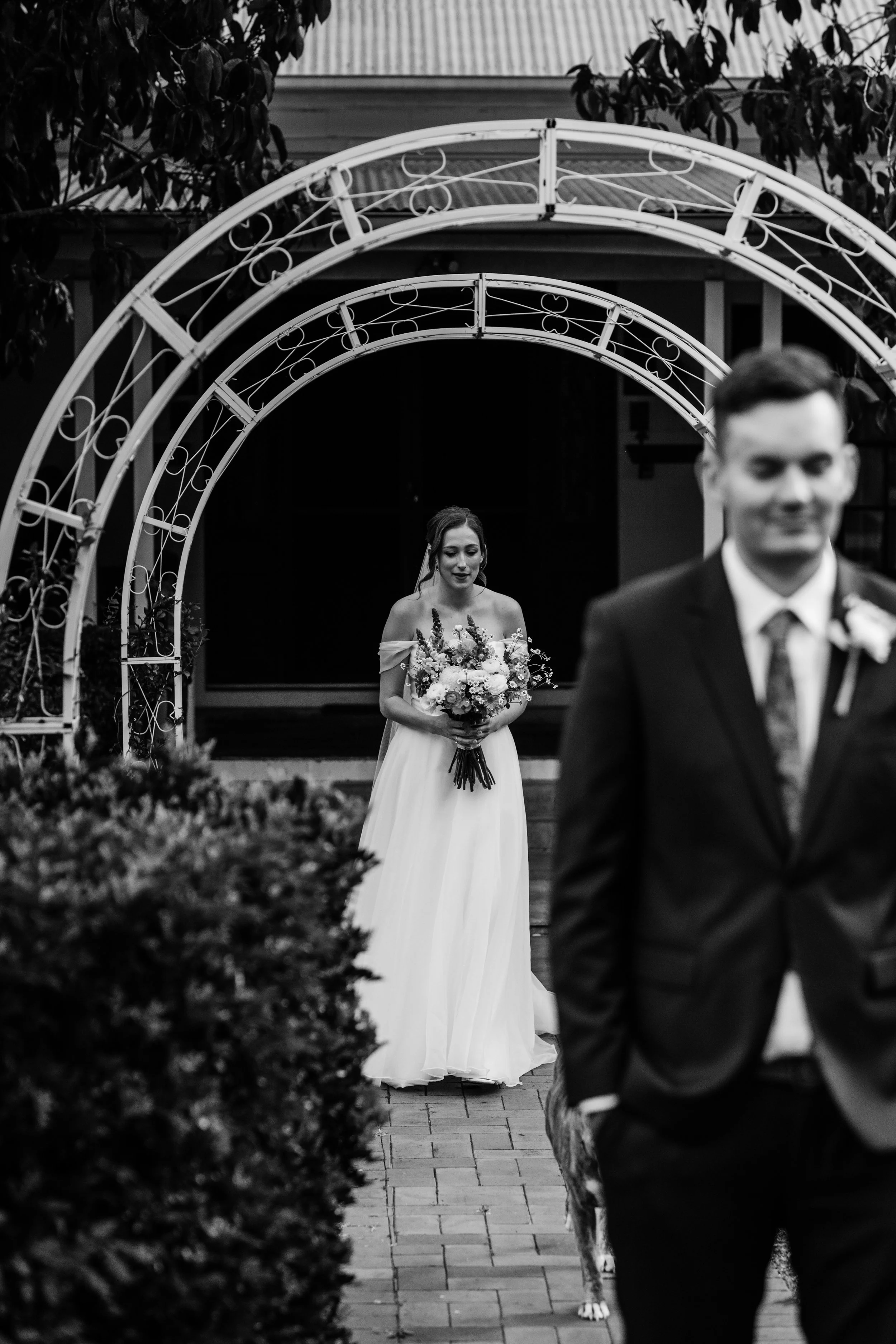 rachael-jayden-canungra-valley-vineyards-wedding (6).jpg