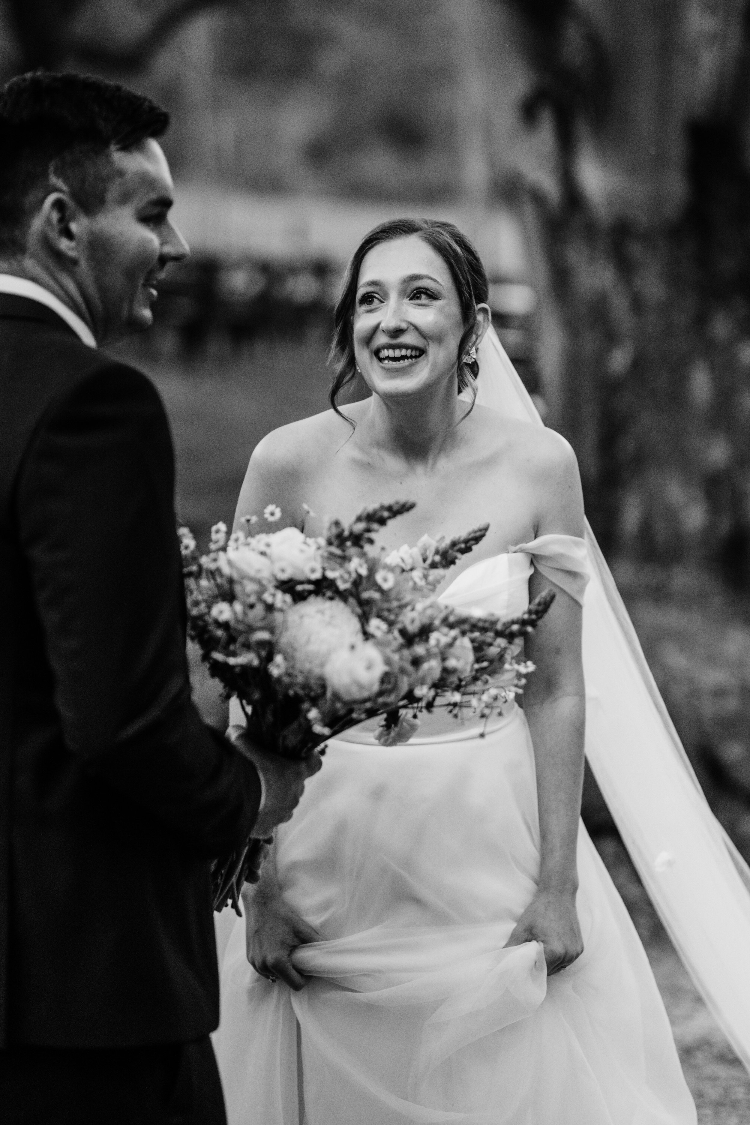 rachael-jayden-canungra-valley-vineyards-wedding (20).jpg