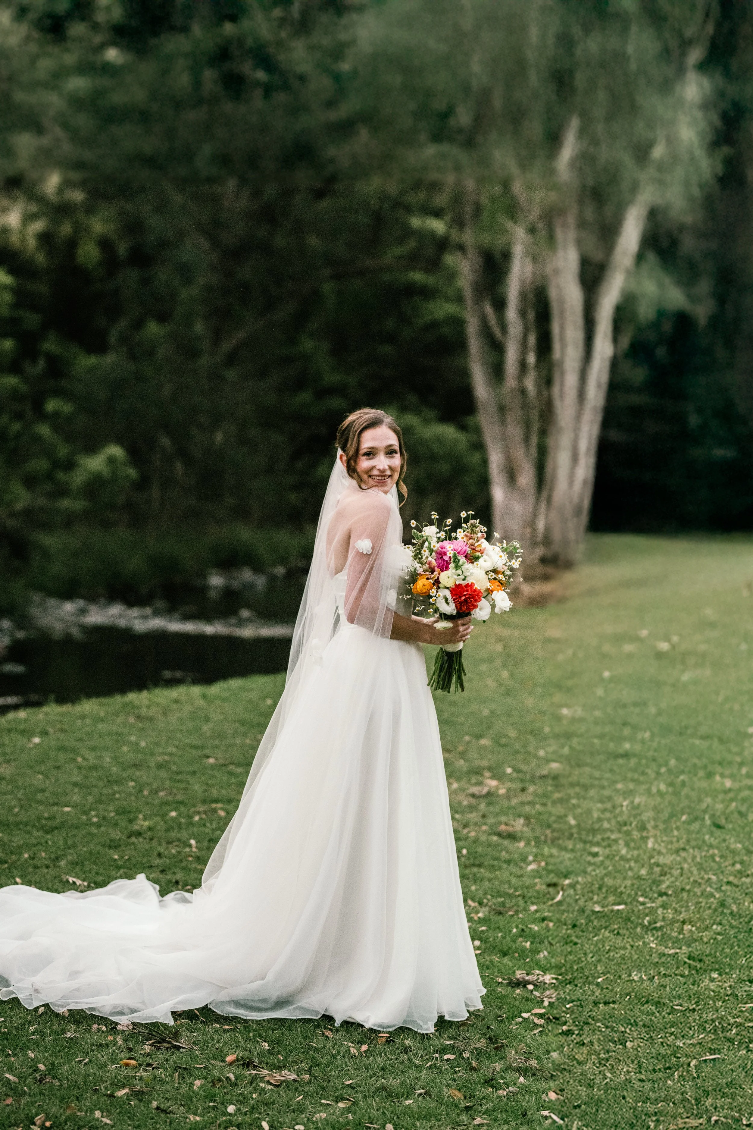 rachael-jayden-canungra-valley-vineyards-wedding (23).jpg