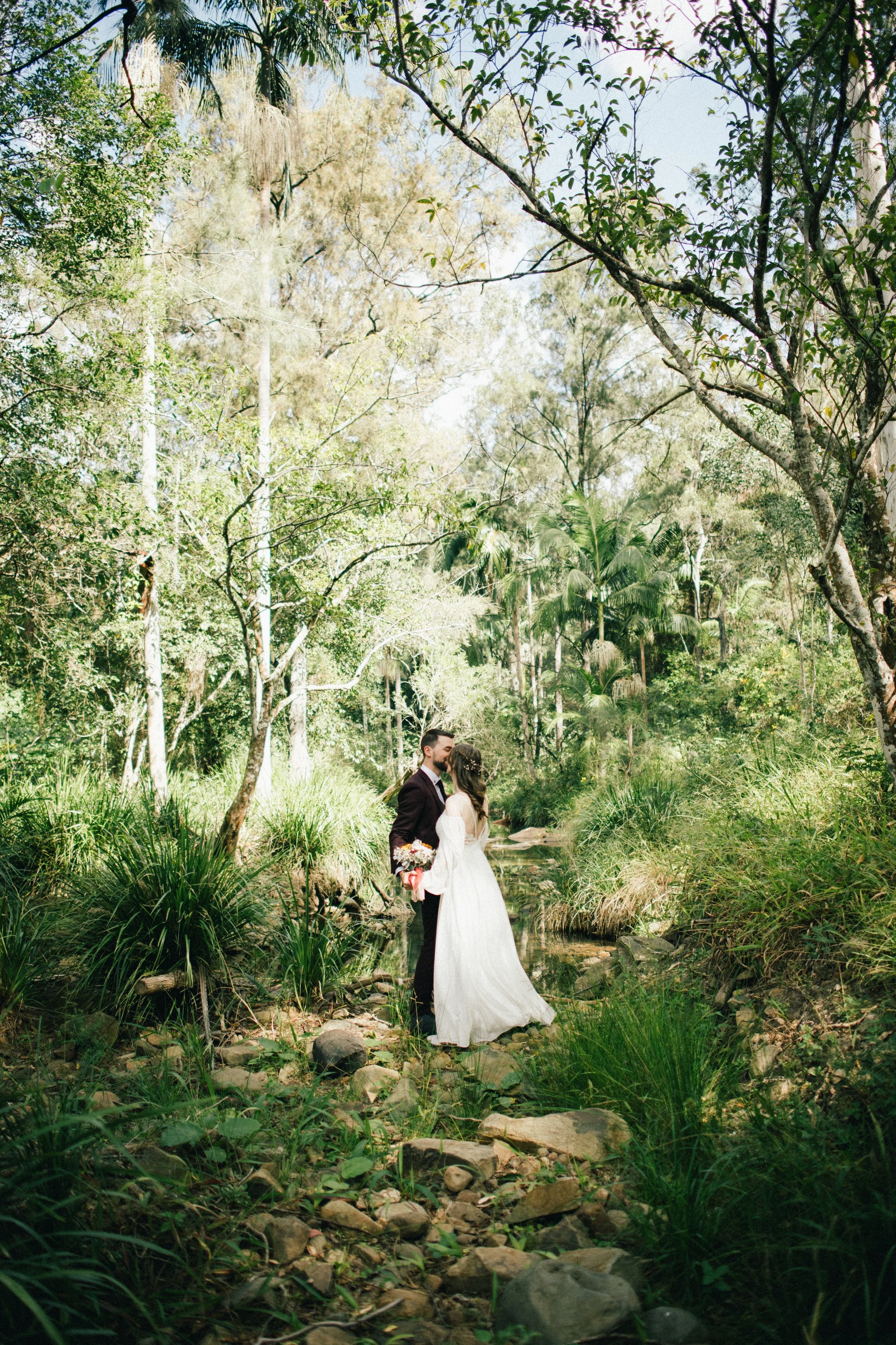 harrison and shayla wedding photography - rainforest farm backyard