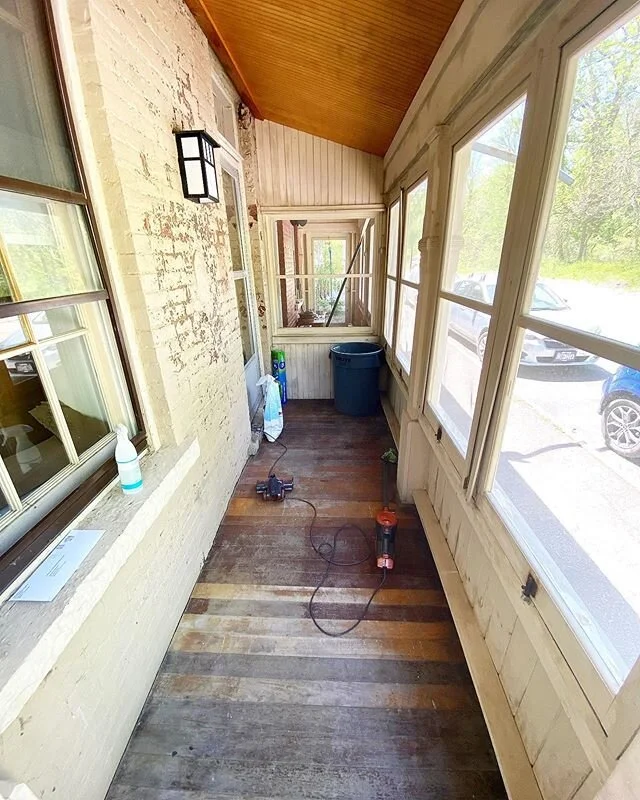 Before and afters are a favorite 😍
🌿✨
#apluscleaners #apluscleanersny #catskillhouses #upstatenycleaners #cleancleancleancleanclean #catskillmountains #woodstockny #cabinvibes #stayandwander #hudsonvalley #ulstercounty #greencounty #upstatevacation