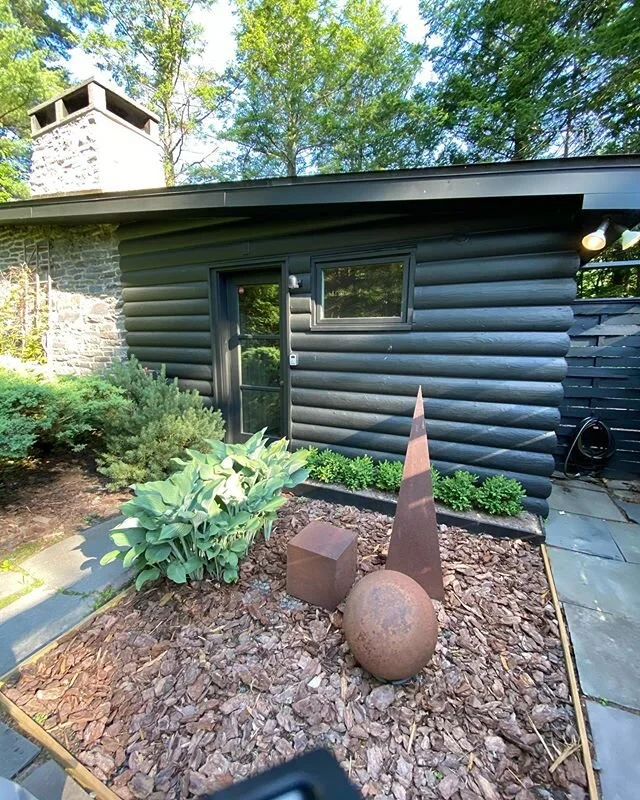 In love with Cole Cabin 🌿🙏🏻 so peaceful here! - 🌿✨ #apluscleaners #apluscleanersny #catskillhouses #upstatenycleaners #cleancleancleancleanclean #catskillmountains #woodstockny #cabinvibes #stayandwander #hudsonvalley #ulstercounty #greencounty #