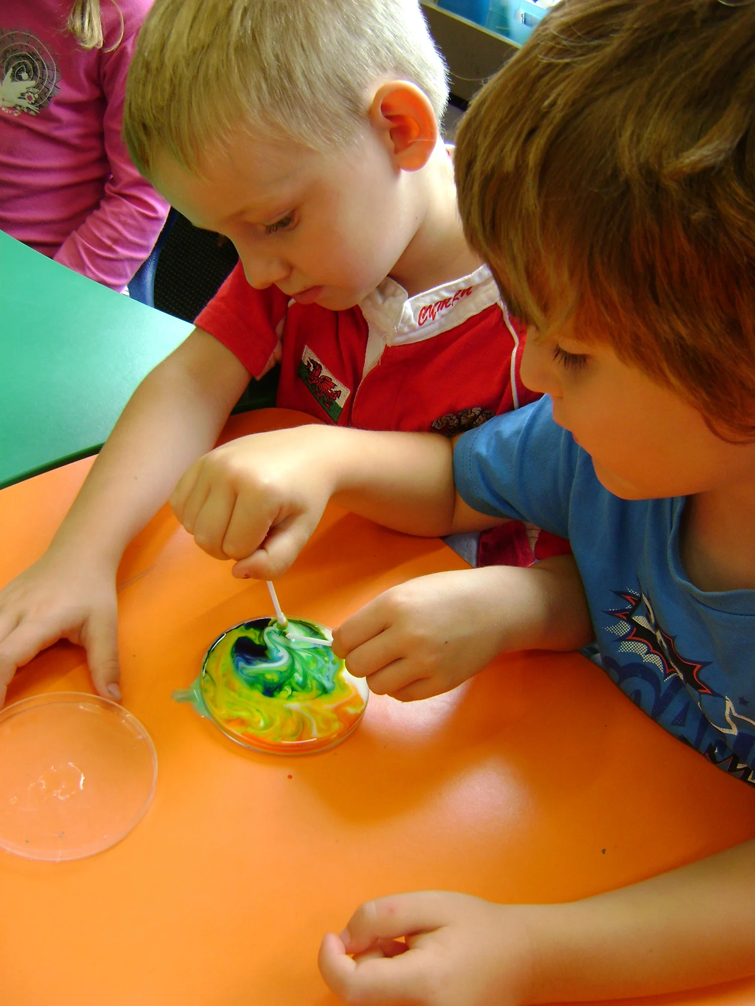 te-pahu-school-science-milk.jpg