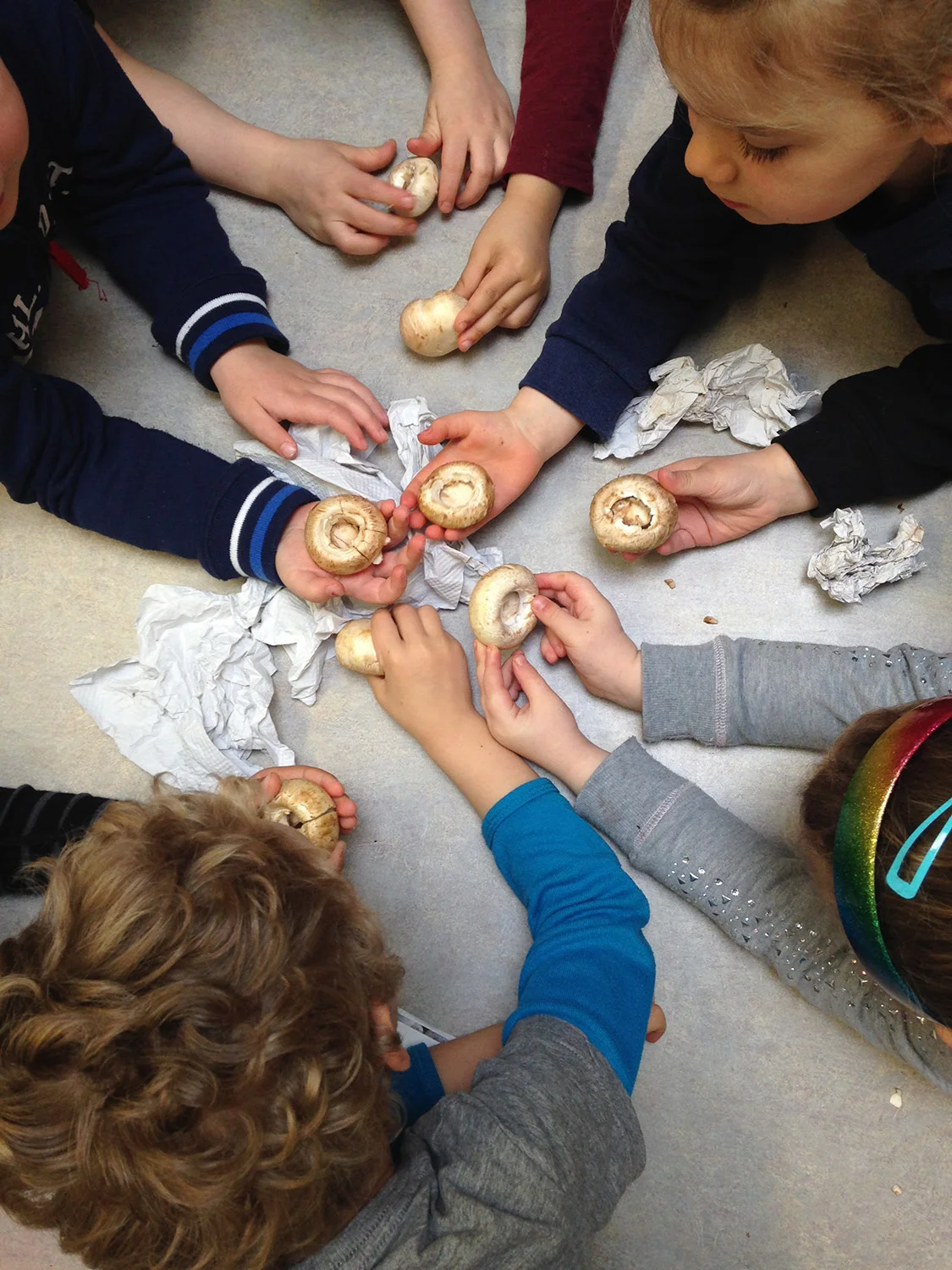 kids-with-mushrooms.jpg