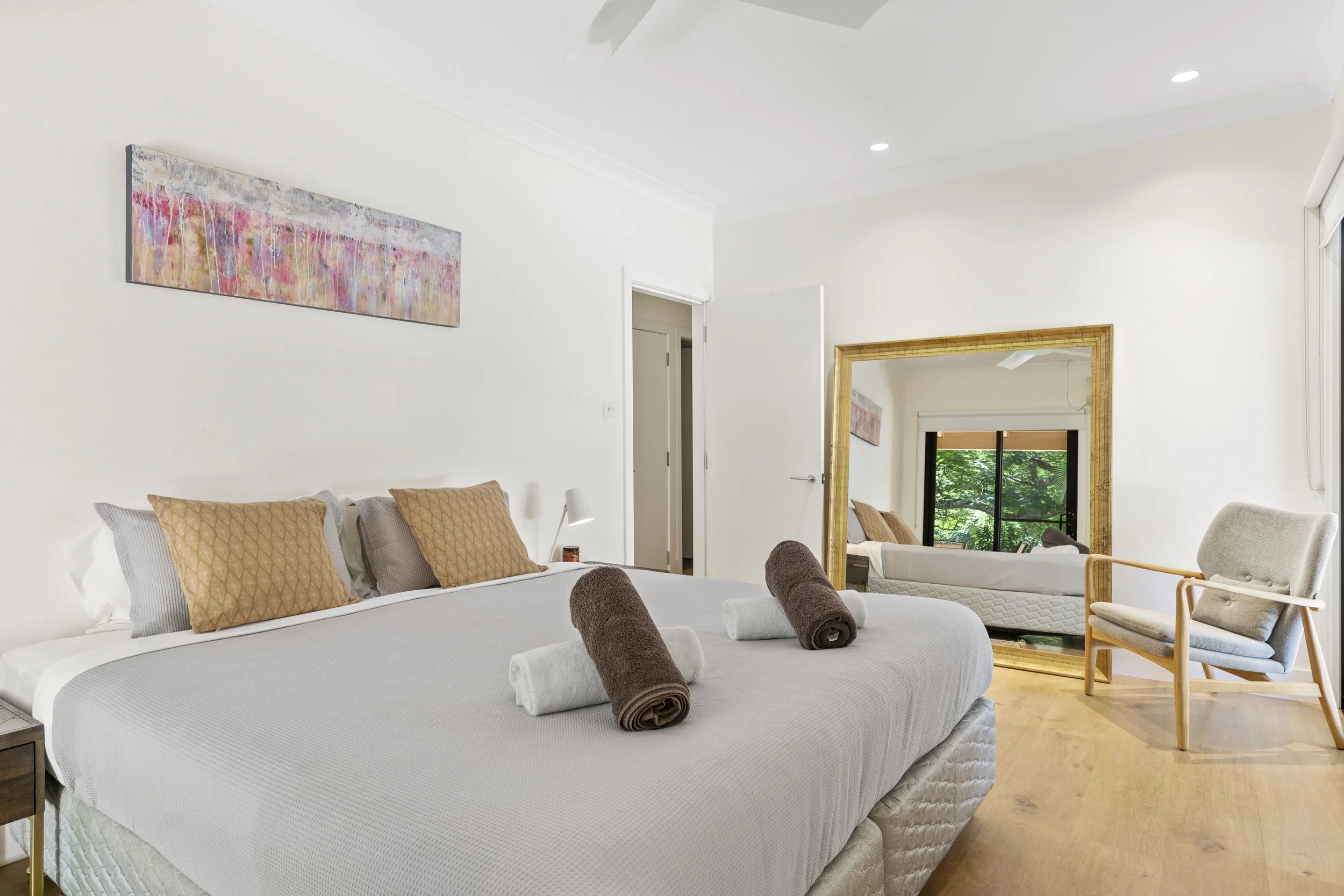 Main House (Master + Ensuite Room)