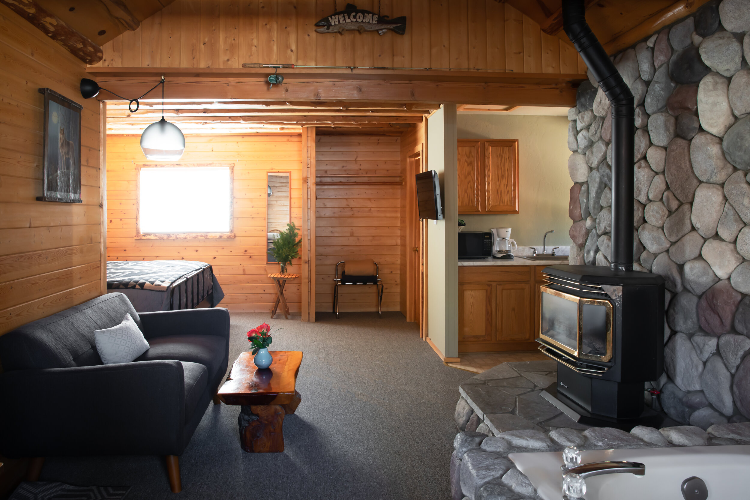 Oak Knoll Lodge_Cabin 2-8.jpg