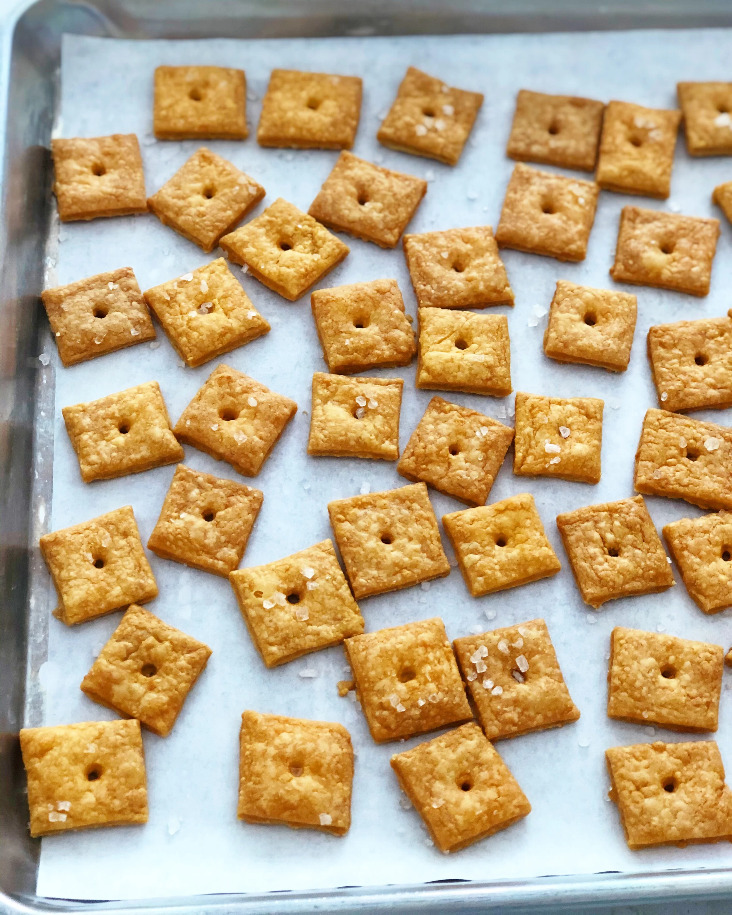 Crispy Cheese Crackers