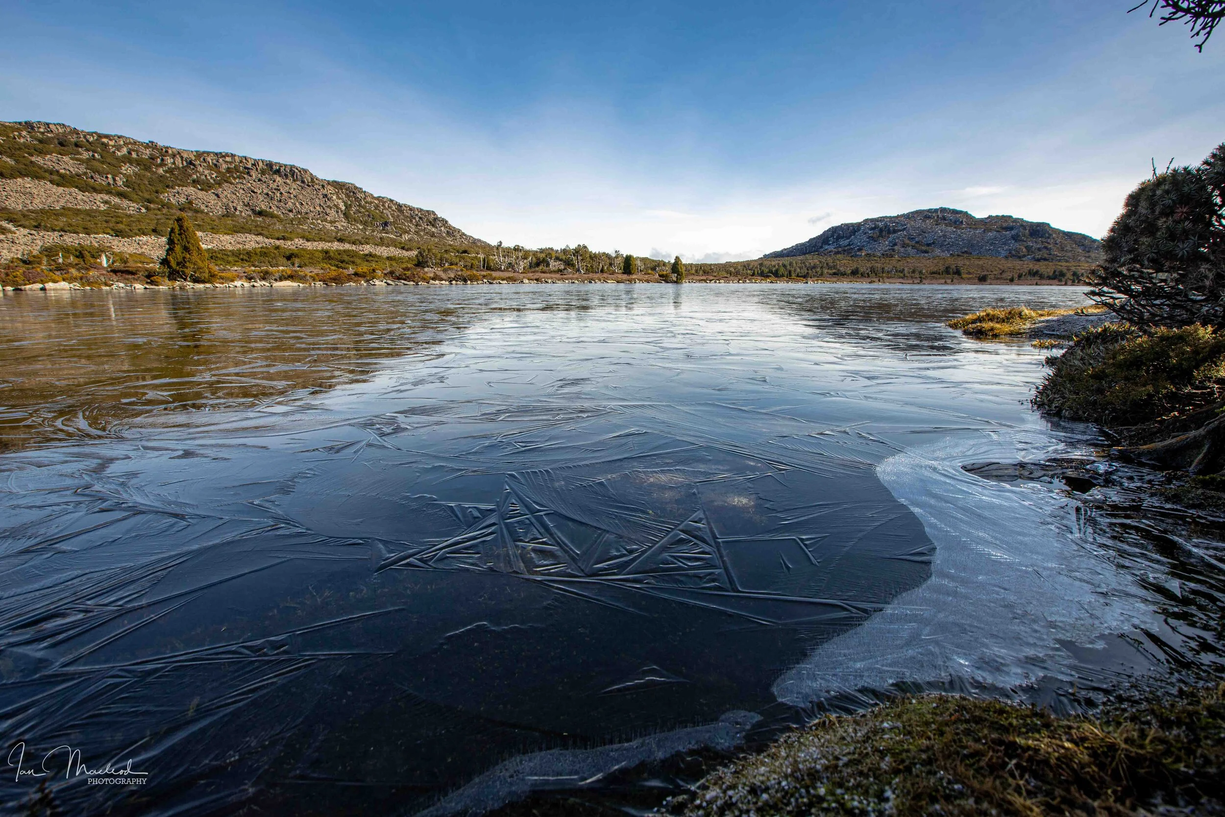 A Landscape Frozen Lake-3392.jpg