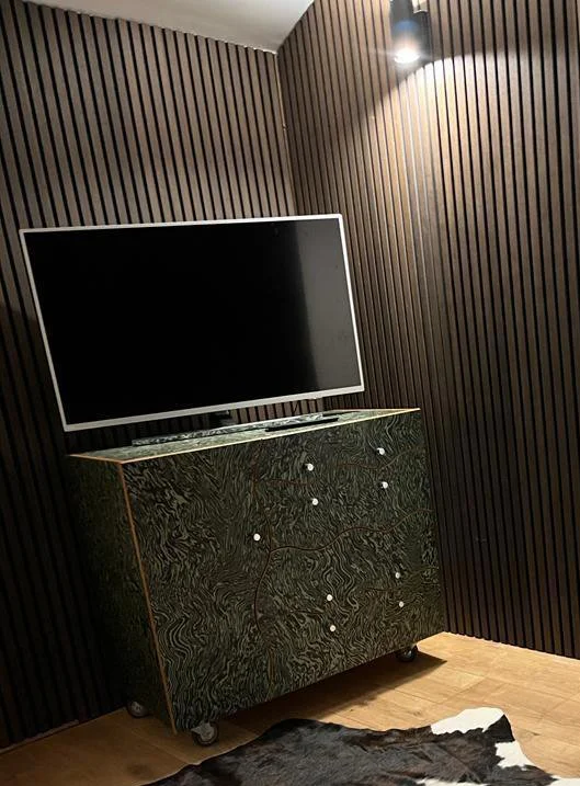 Flow furniture range