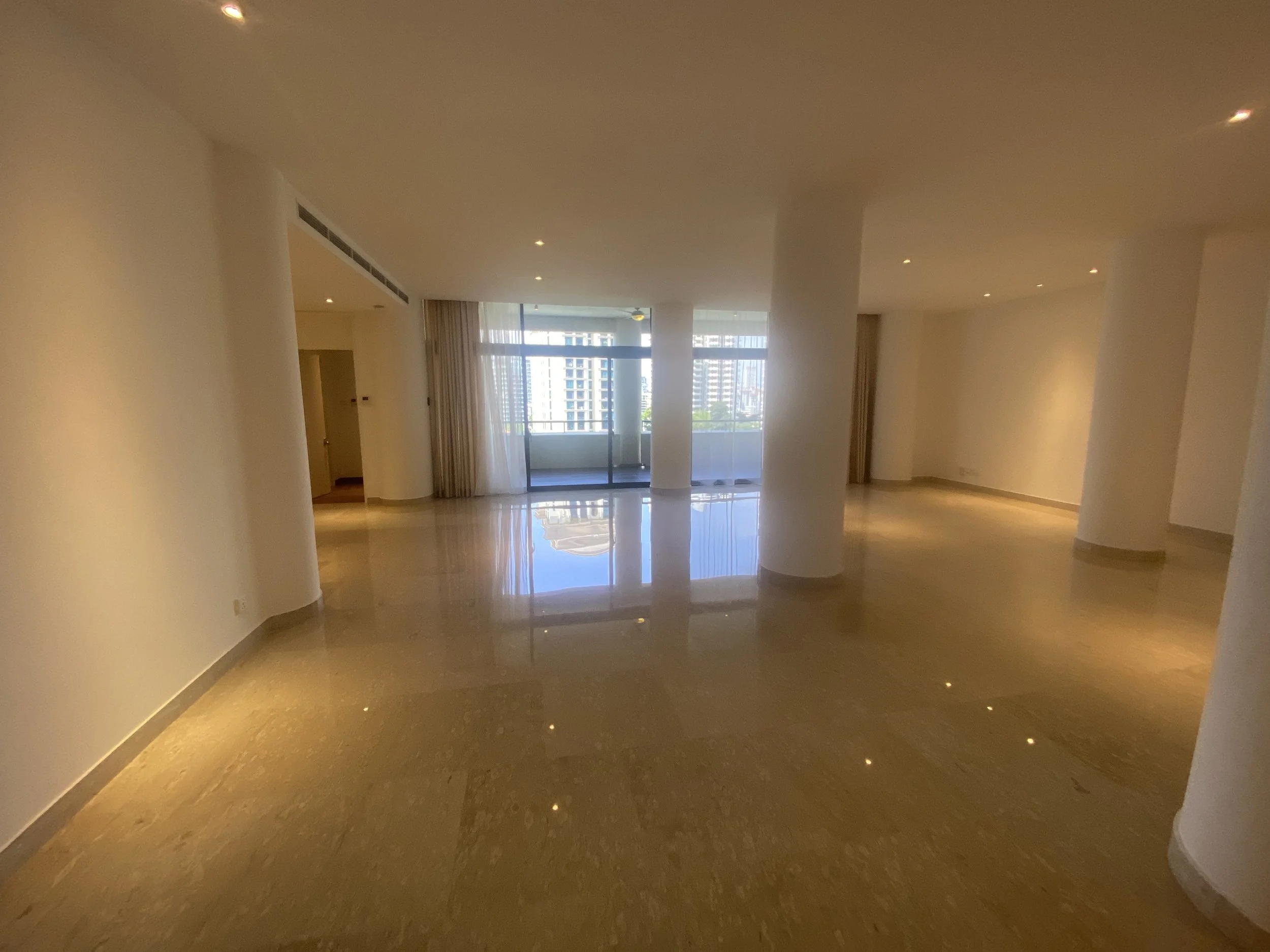 The Colonnade 3617 sqft 95.jpg