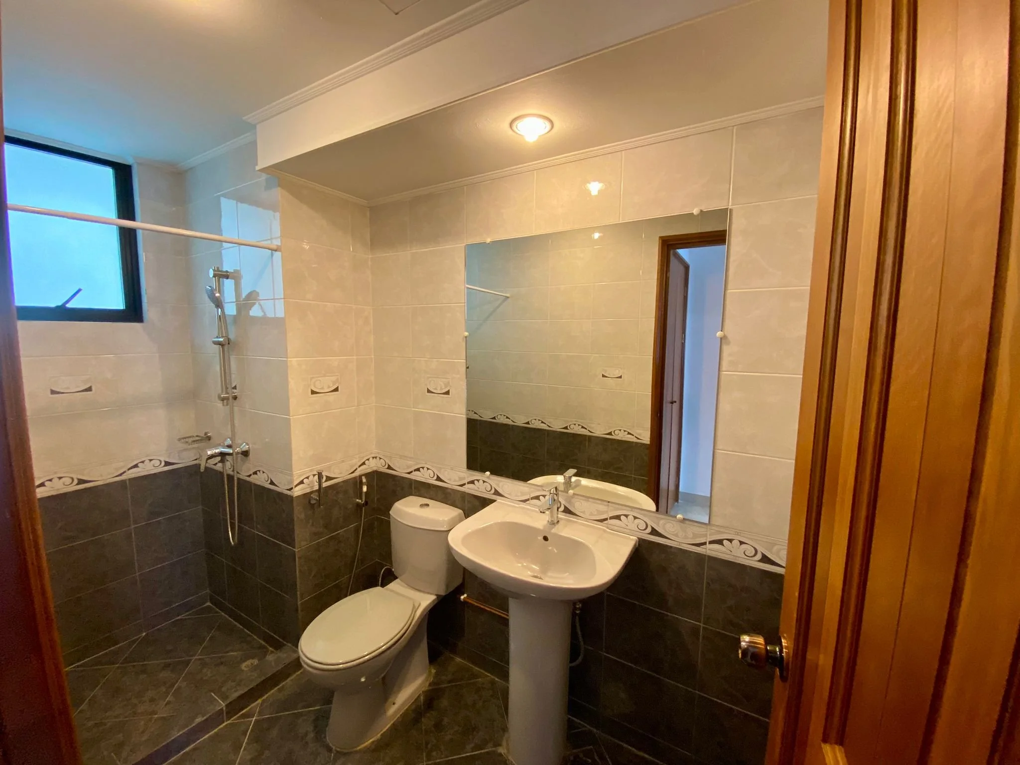 Spring Grove 2BR 1012 sqft 2.jpg