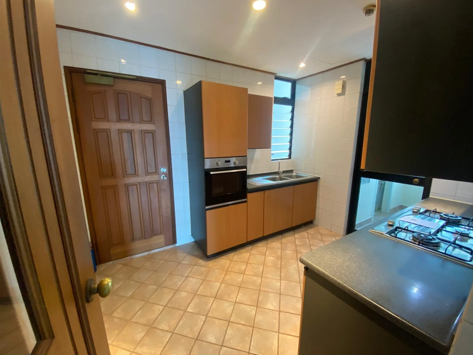 Spring Grove 1389 sqft B.jpg