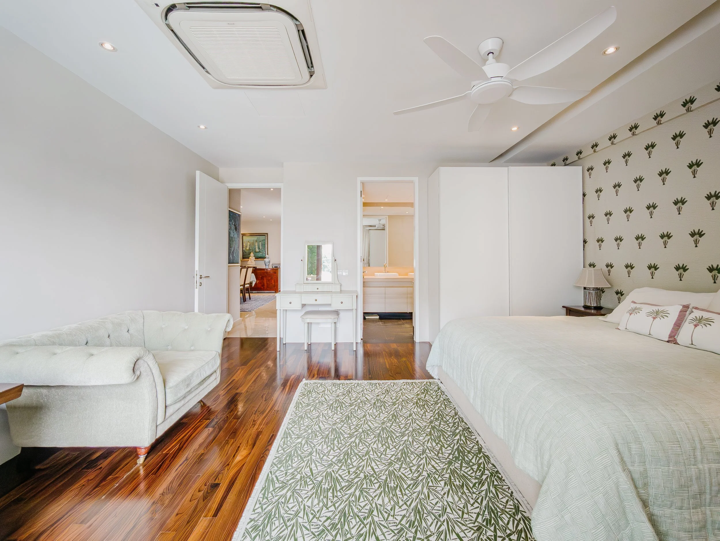 Astrid Meadows 2045 sqf 50.jpg