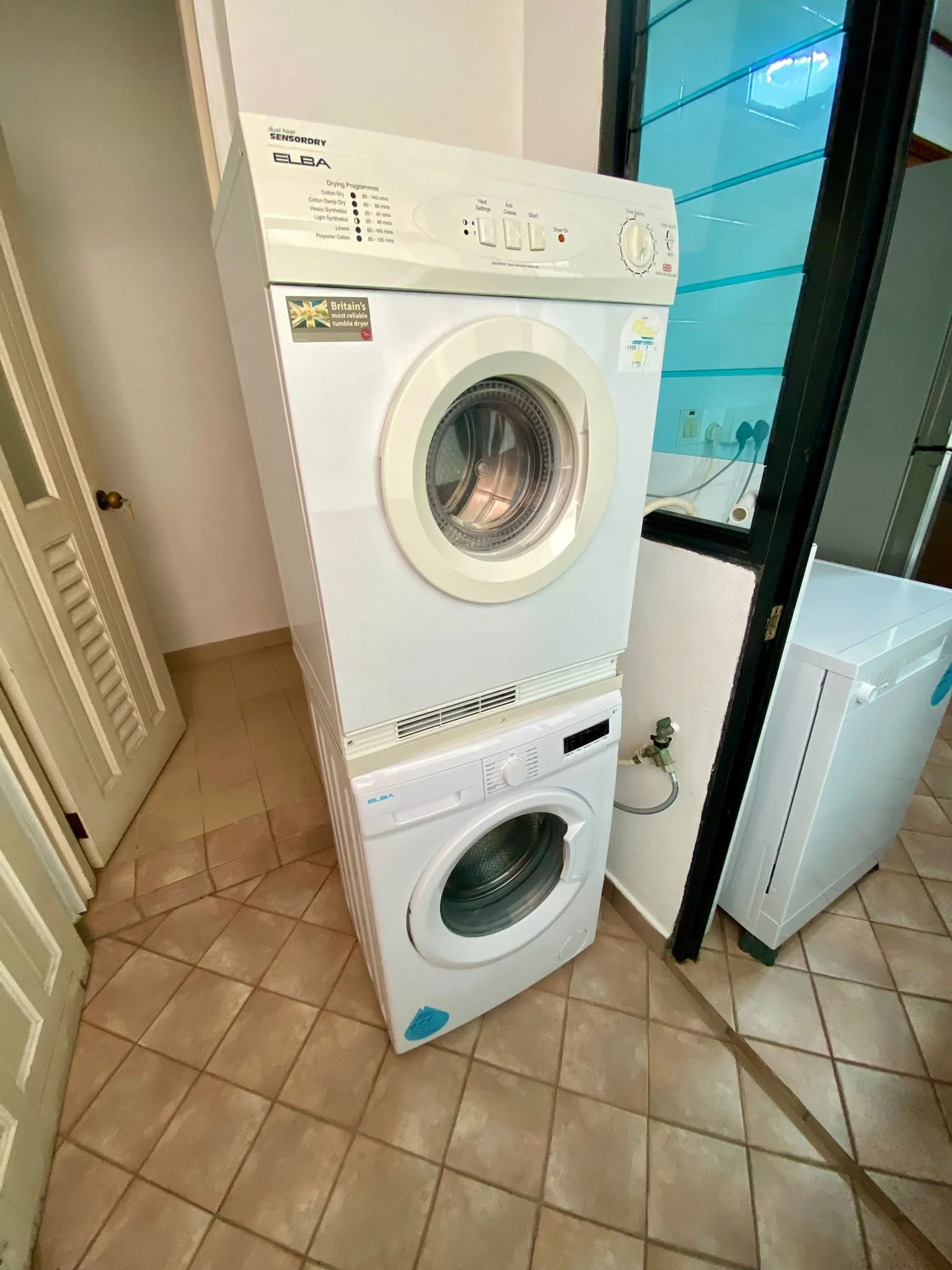 Spring Grove 2BR 1012 sqft 4.jpg