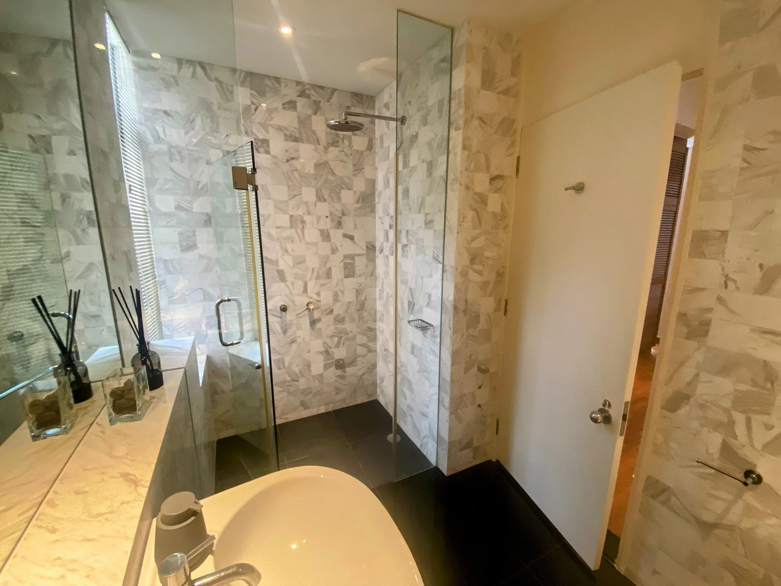 The Colonnade 3617 sqft 116.jpg