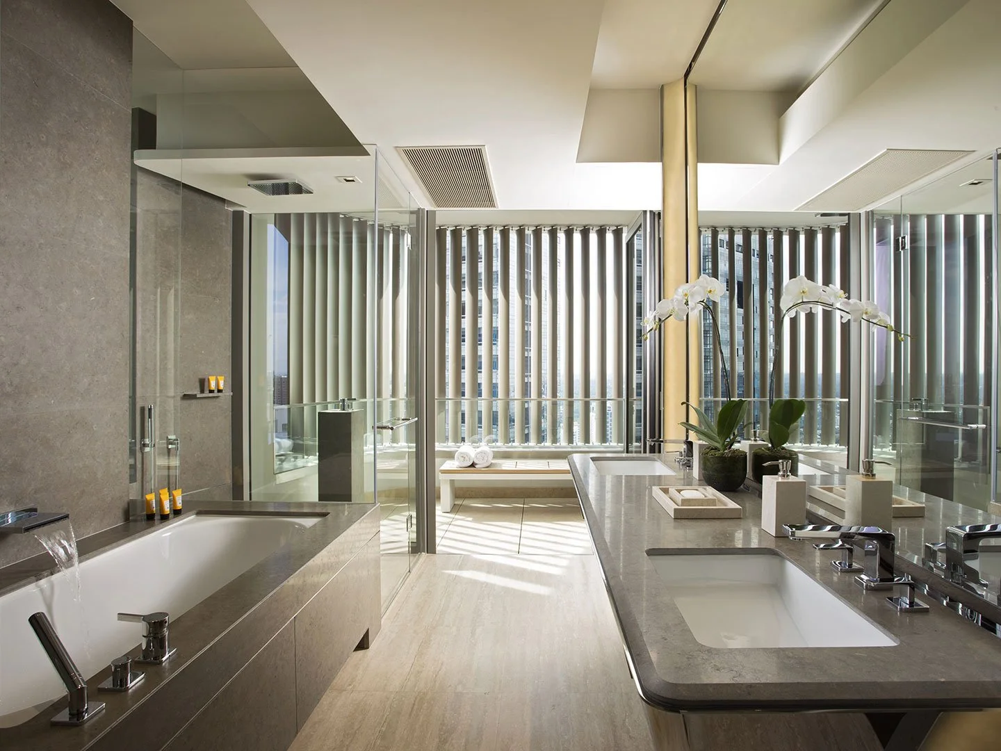 Ardmore Residences 4BR Master Bathroom.jpg