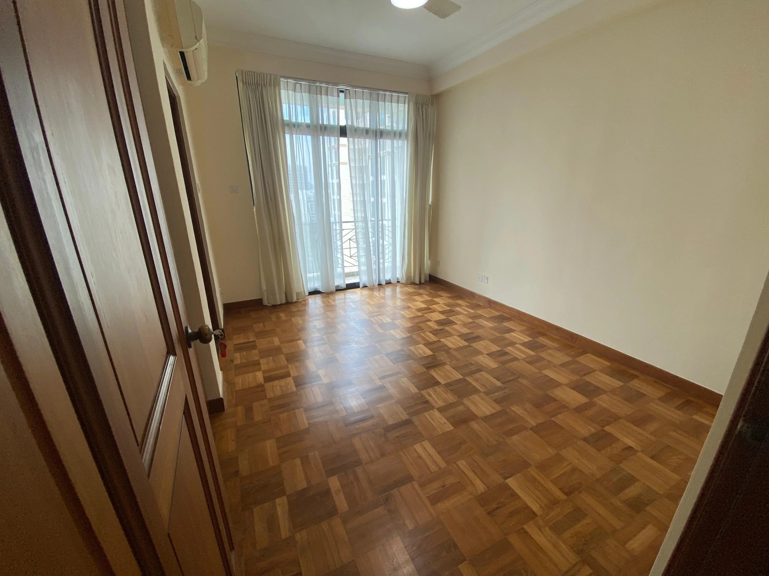 Spring Grove 1389 sqft 13.jpg