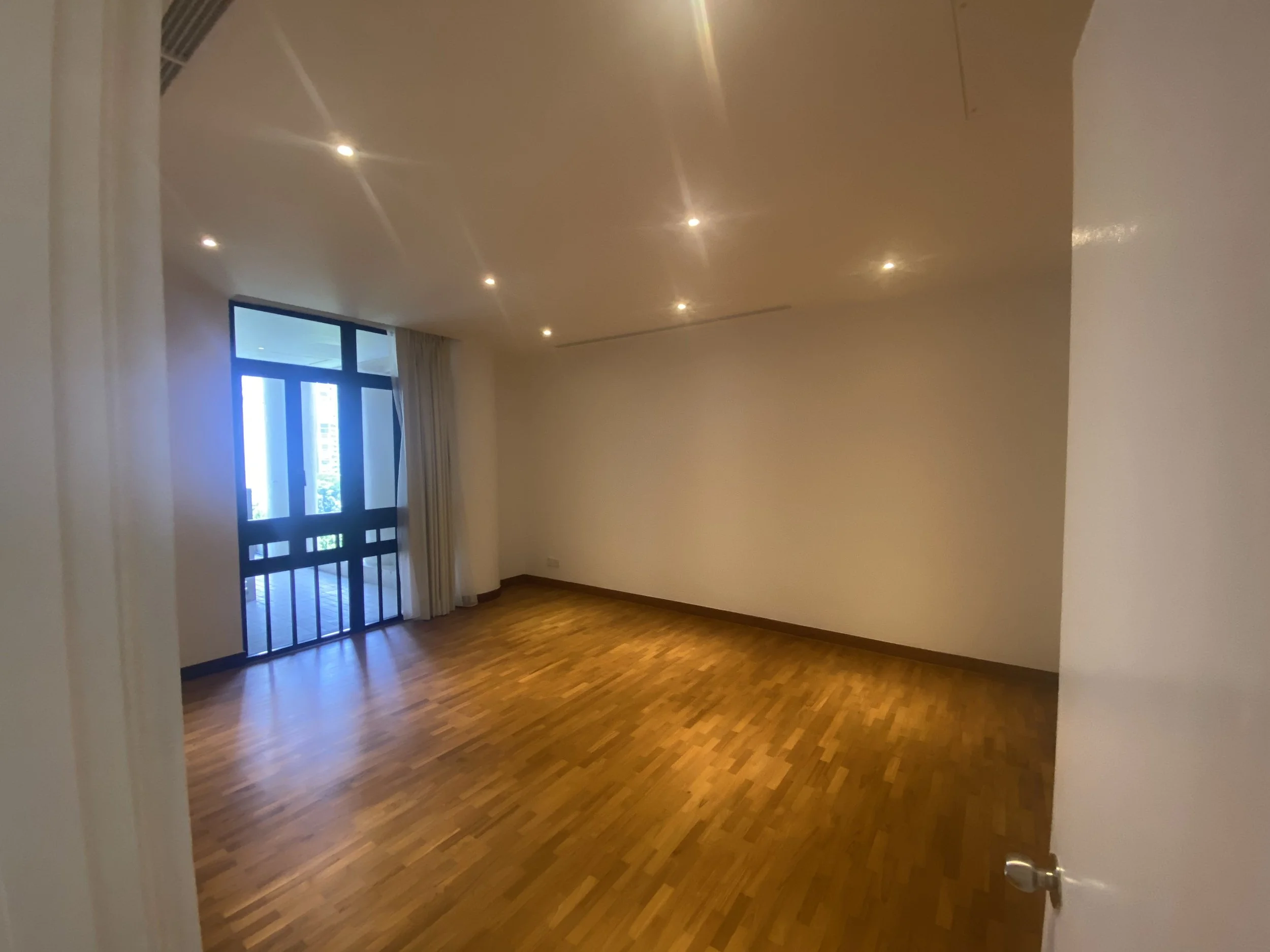 The Colonnade 3617 sqft 96.jpg