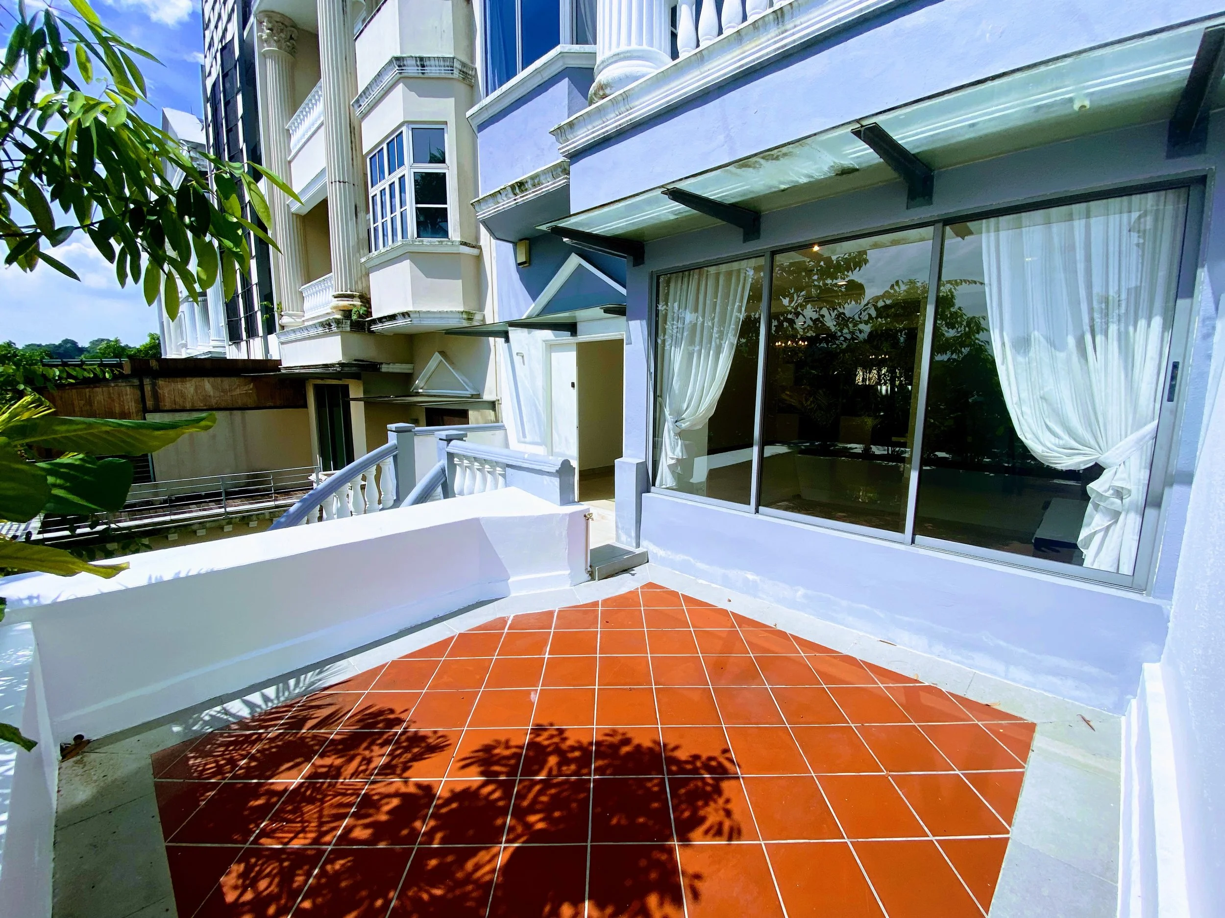 Swiss View 4300 sqft