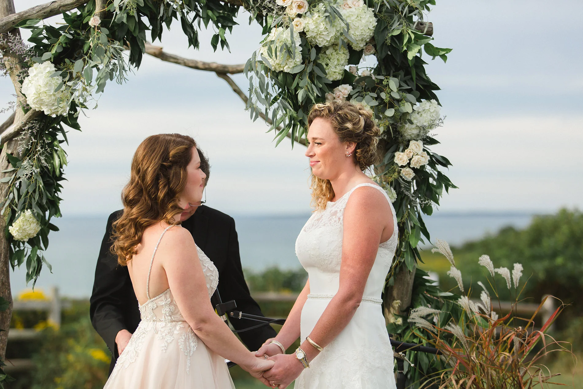 43-gay-head-lightouhouse-marthas-vineyard-same-sex-wedding.jpg