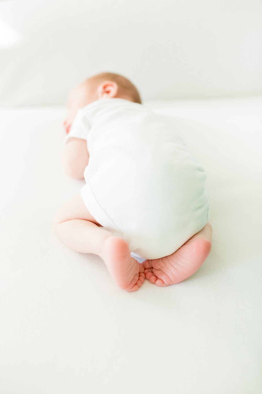 09-amesbury-newborn-photographer.jpg