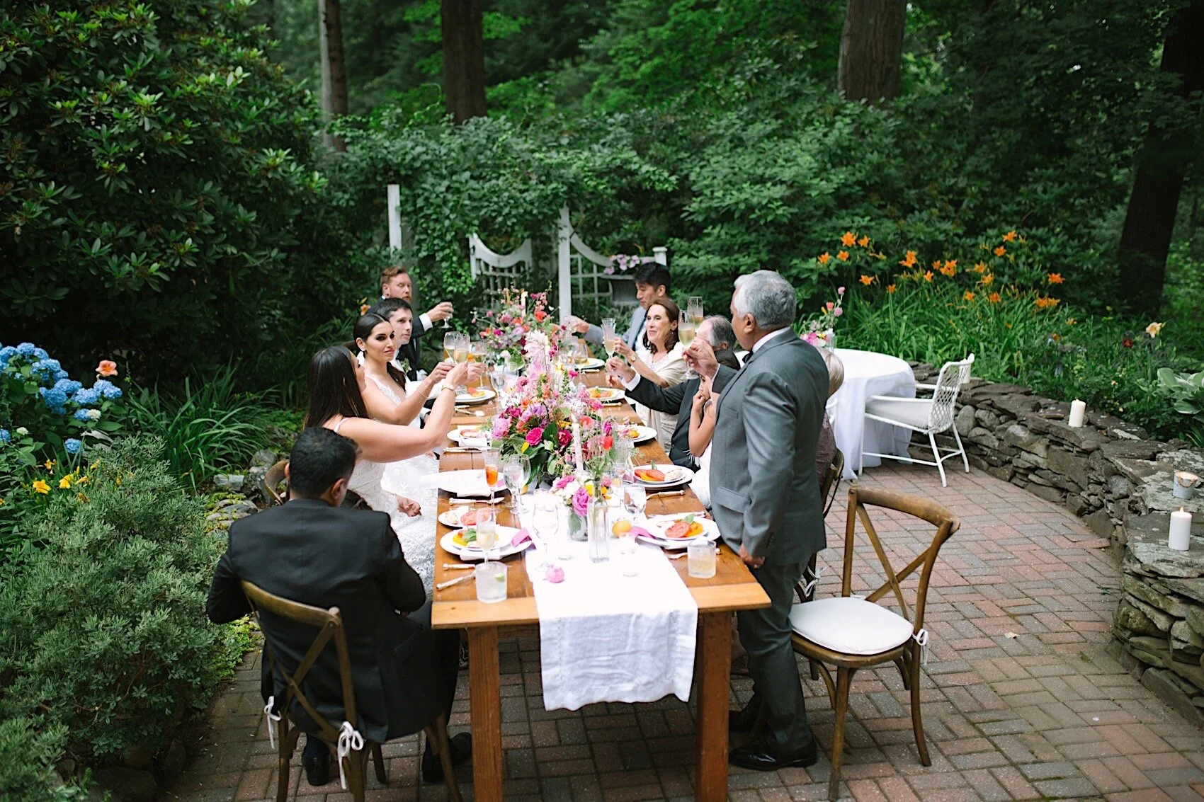 33_photographer_wedding_massachusetts_small_backyard_home_intimate_private_covid-19_hamilton.jpg