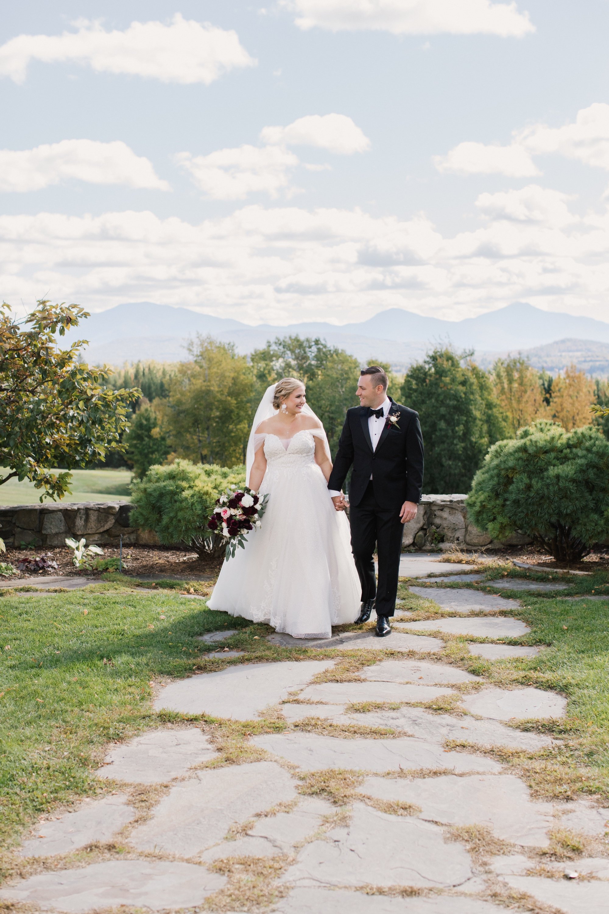 22_whitefield new hampshire NH wedding photography photographer melanie voros blissful events Mountain View Grand Resort and Spa frenchs point washington white mountains MVG.jpg