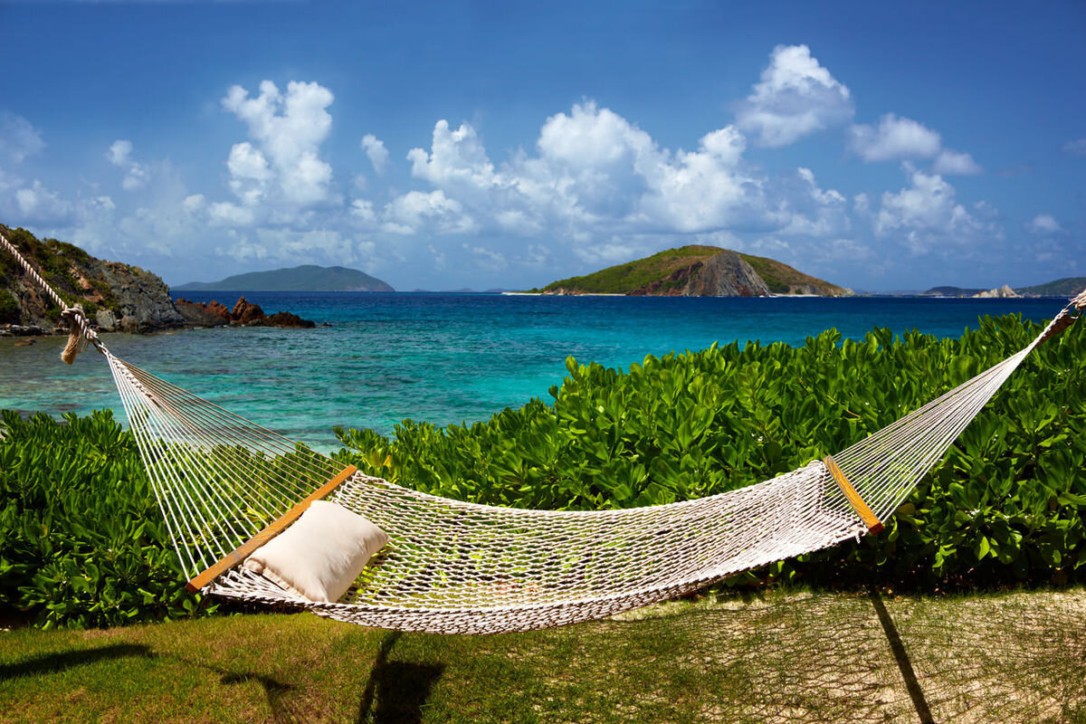 laze-in-the-hammock-peter-island-resort