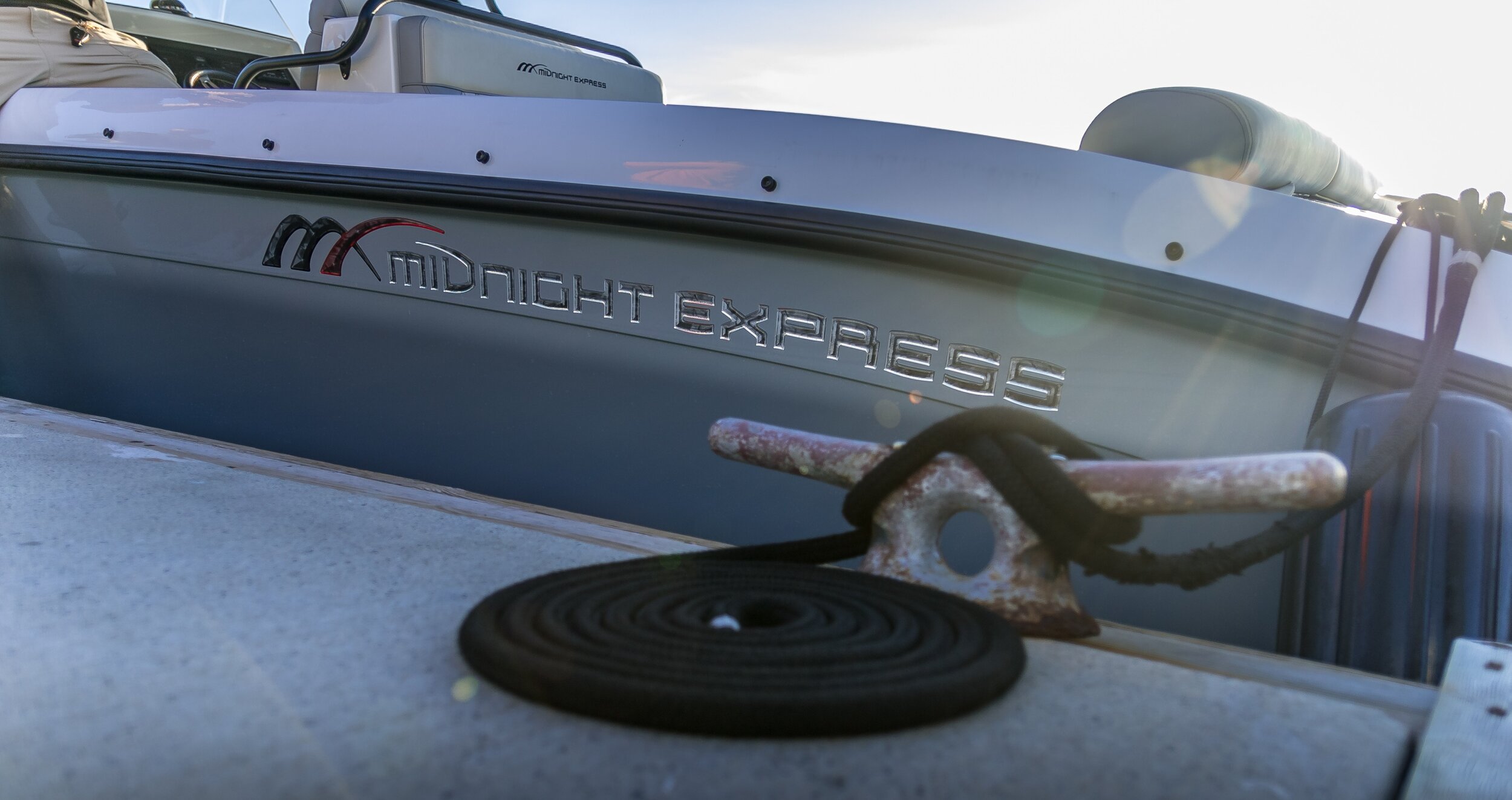 midnight-express-logo-docking-lines