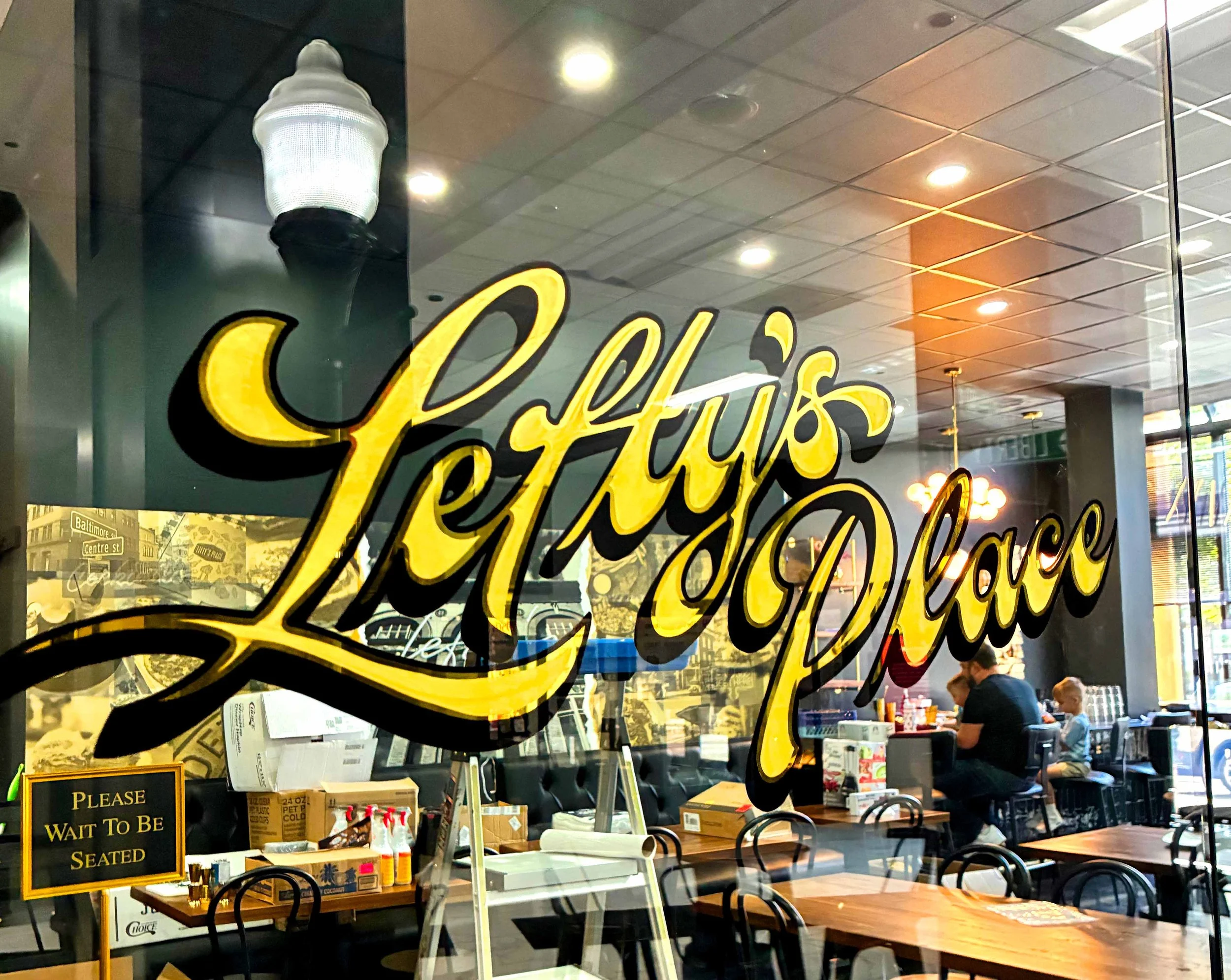 gold-leak-lettering-sign-painting.jpg