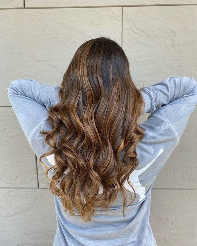 Lots of balayage happening at 319 Newburyport Turnpike! 
Are you next? 💖
...............................
Color by Stephanie 
978-948-8188
#love #longhair #wavyhair #summerhair #balayage #handpaintedhighlights #want #brunette #blondehighlight #bronde