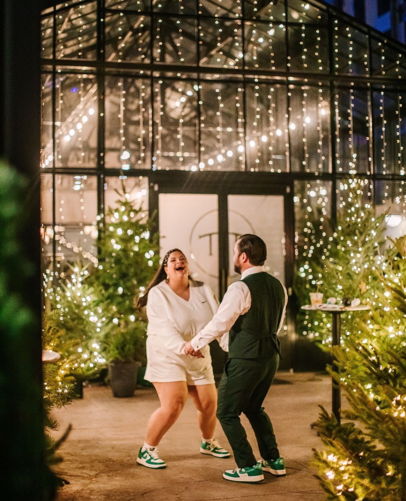 December = twinkle light season 🤩⁠
⁠
Come check them out for yourself this Thursday, during our annual winter solstice celebration!⁠
⁠
⁠
⁠
Planner: @redwoodweddingswi⁠
Photographer: @oandbphotoco⁠
⁠
⁠
⁠
#tistheseason #christmaslights #christmasmagic