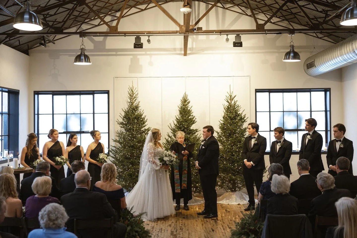 Wedding days pass by in the blink of an eye.  Don&rsquo;t waste precious time, shuffling your loved ones from venue-to-venue.  The Tinsmith can host your ceremony, cocktail hour, dinner, and dancing, all in one spot!⁠
⁠
Photographer: @theannagiese⁠
C