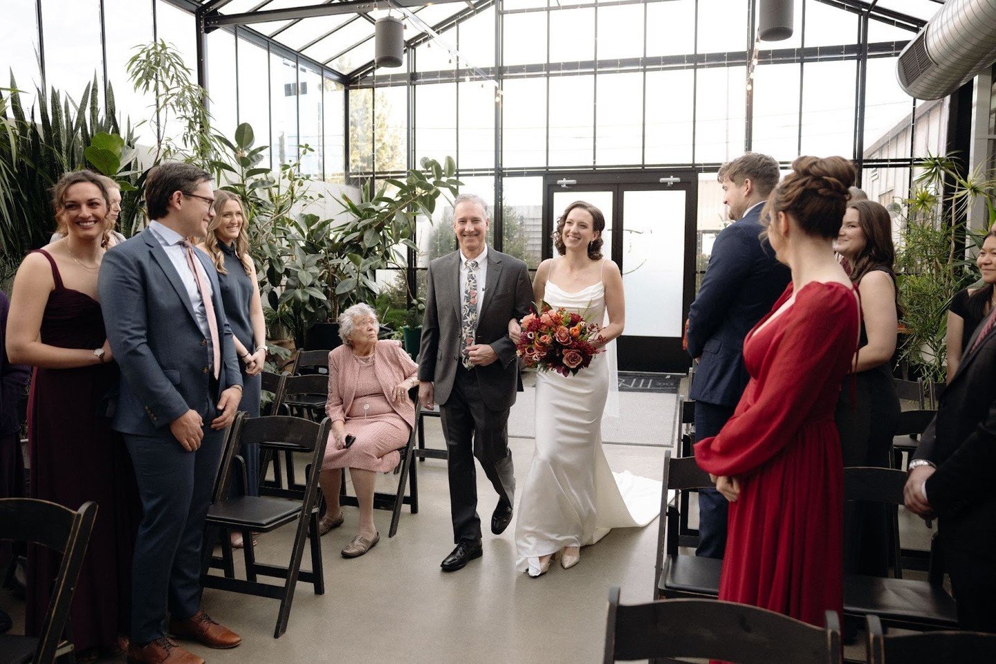 Small guest list ✅⁠
Big wedding energy ✅⁠
⁠
⁠
Our boutique wedding package offers all the same amenities, and the same great experience as a standard venue rental, only priced for more intimate groups (of up to 50 guests). Offered during the months o