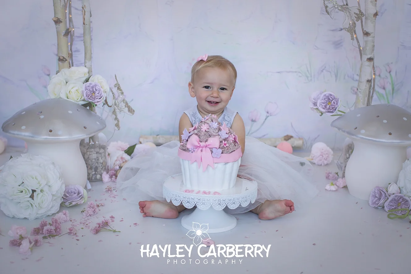 CanberraCakeSmashBabyNewbornChildPortraitPhotographer2817of2029_WEB.jpg