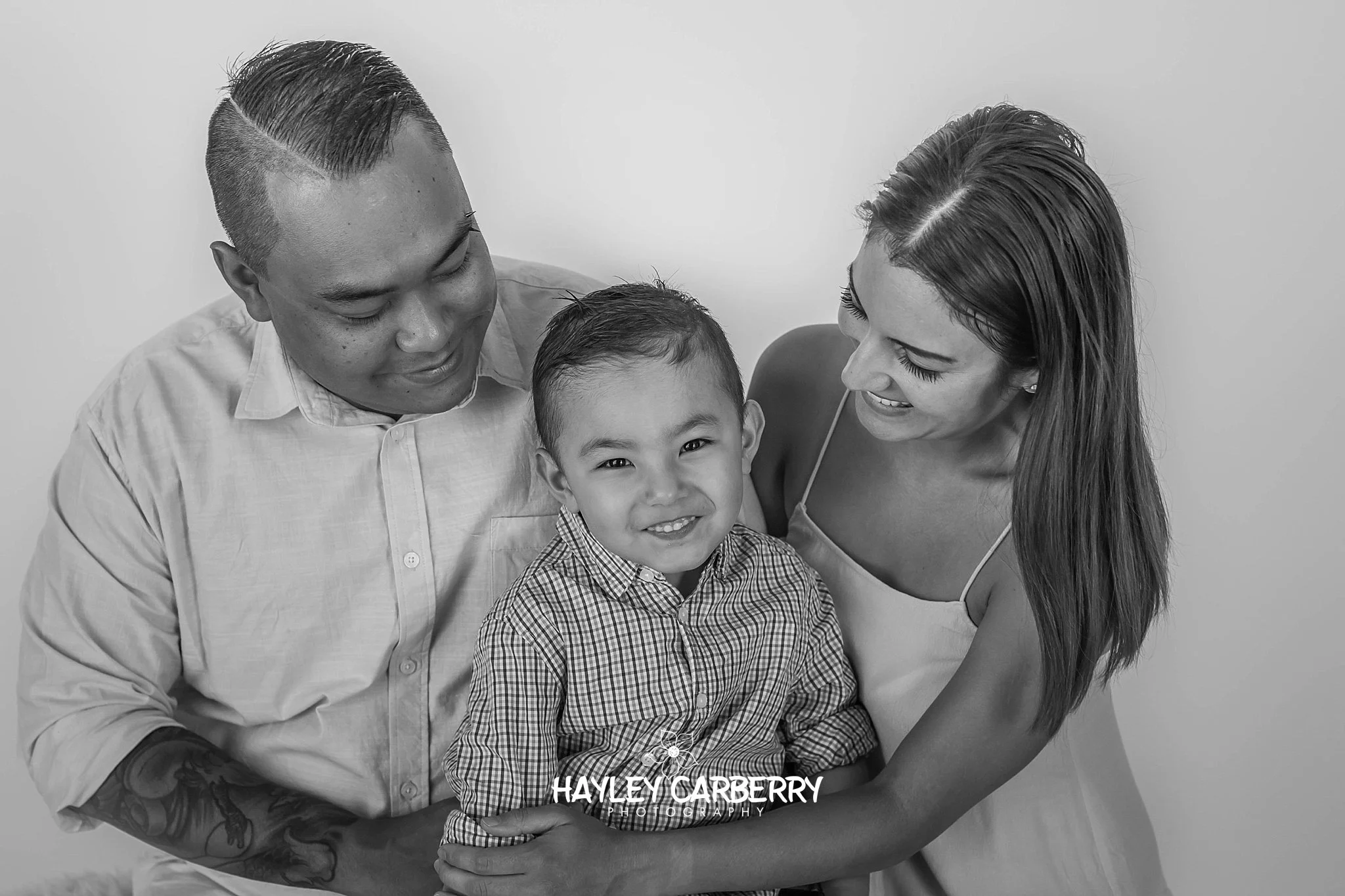 CanberraFamilyBabyPortraitChildrenPhotographer285of2029_WEB.jpg