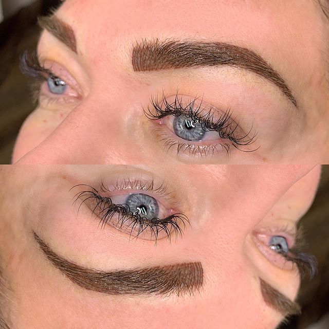 Okaaayyyy can I put these brows on my face!? 🤤😍 I love this style! Microbladed throughout with heavier shading towards the tails 🔥
&bull;
&bull;
&bull;
&bull;
&bull;
#combobrows #ombrebrows #microblading #sandiegobrows #brows #browbabe #browsonfle